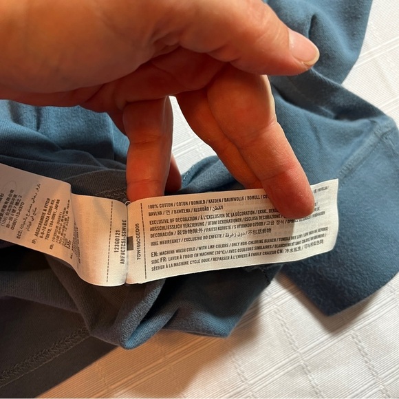 Abercrombie & Fitch Blue Spellout Soft AF Long Sleeve Tee Men's Medium - Picture 7 of 7